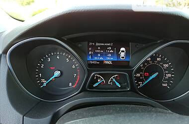 Хэтчбек Ford Focus 2015 в 