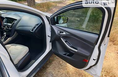 Хэтчбек Ford Focus 2016 в 