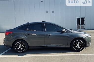 Седан Ford Focus 2017 в 
