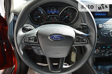 Седан Ford Focus 2018 в 