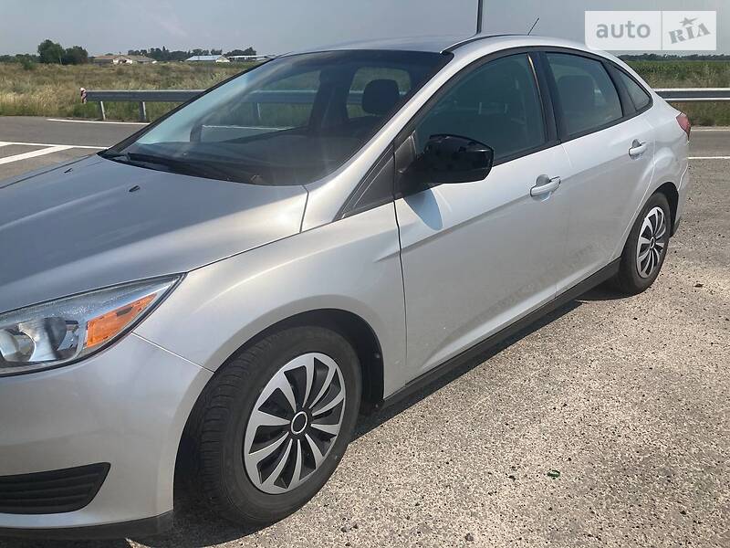 Седан Ford Focus 2015 в Каменском