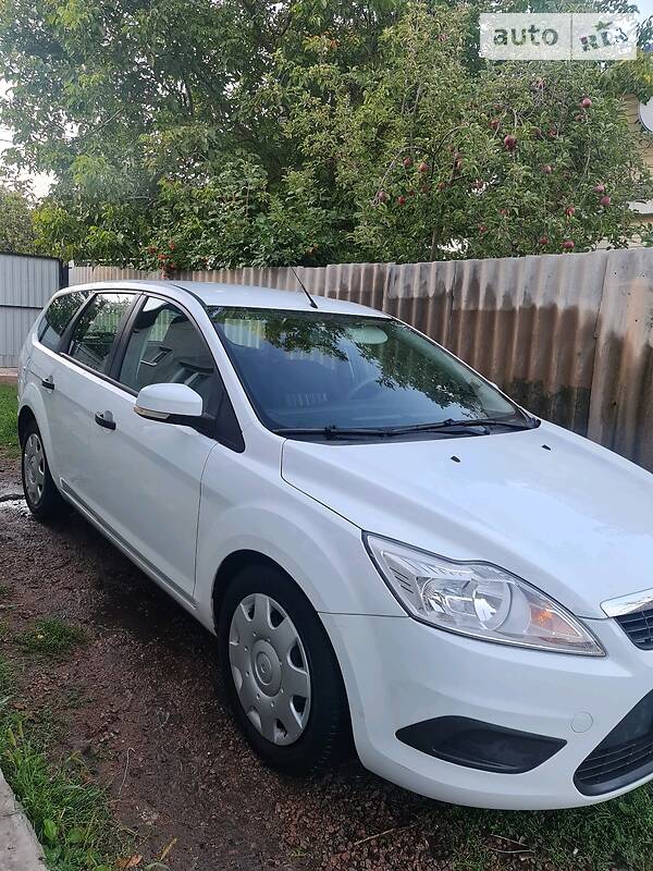 Универсал Ford Focus 2010 в Коростене