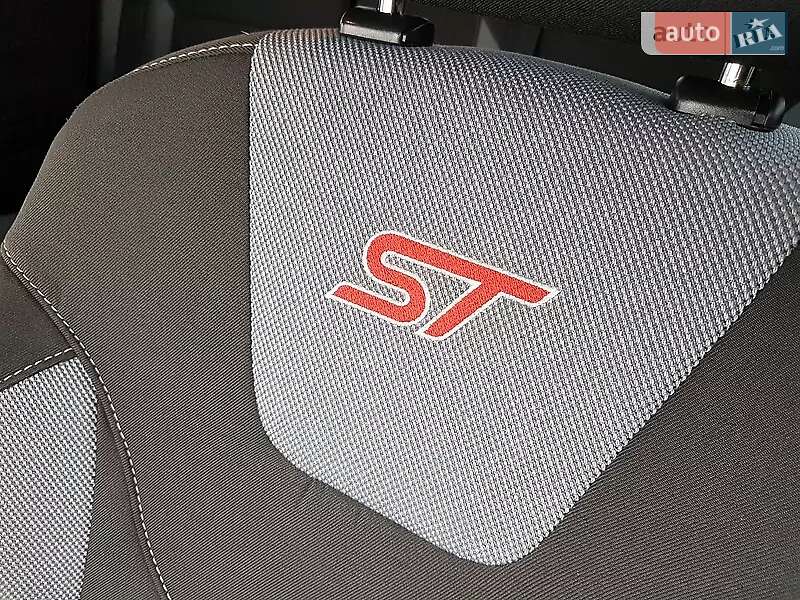 Хэтчбек Ford Focus 2017 в Киеве
