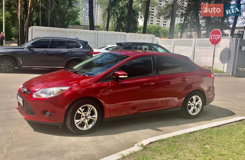 Седан Ford Focus 2013 в 