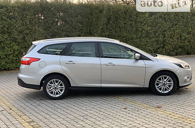 Универсал Ford Focus 2014 в 
