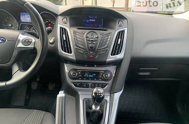 Универсал Ford Focus 2014 в 