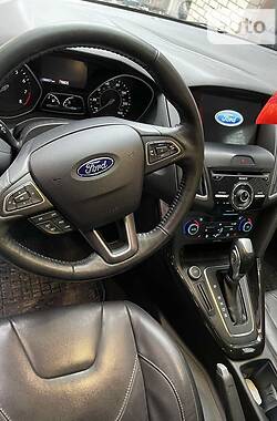 Хэтчбек Ford Focus 2016 в 