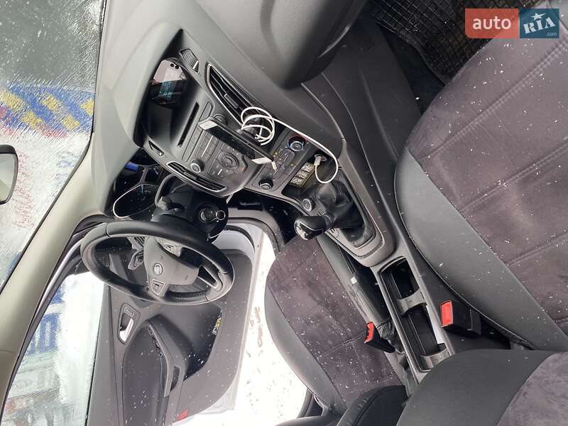 Седан Ford Focus 2017 в Ладыжине фото 23 Седан Ford Focus 2017 в Ладыжине