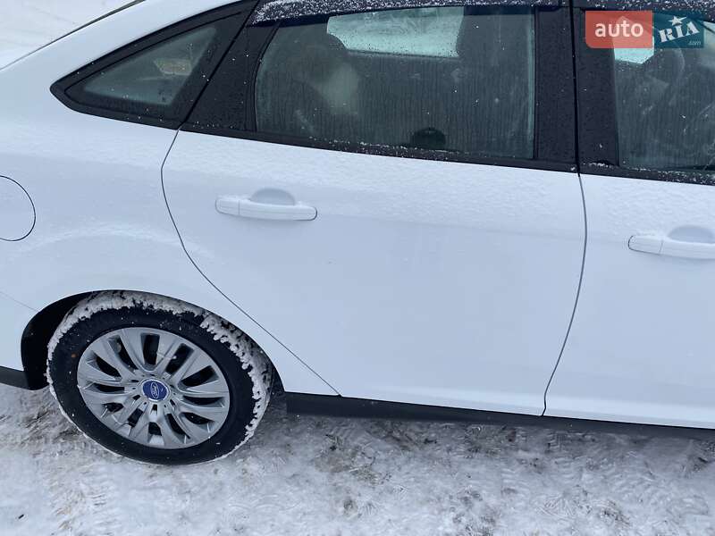 Седан Ford Focus 2017 в Ладыжине фото 17 Седан Ford Focus 2017 в Ладыжине