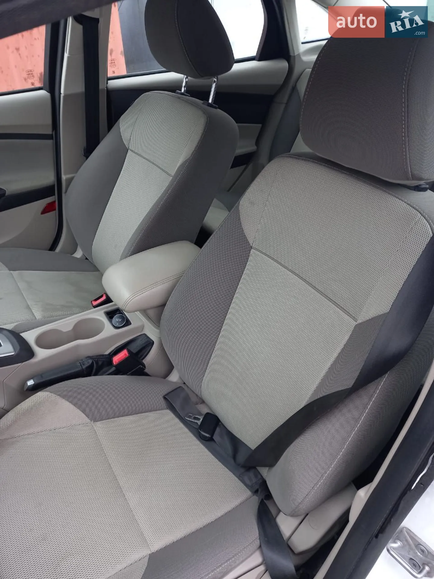 Ford Focus 2014 VIN 1FADP3F28EL249505 фото оголошення 19 з 27