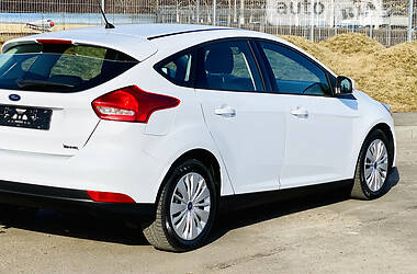 Хетчбек Ford Focus 2016 в 