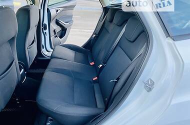 Хетчбек Ford Focus 2016 в 