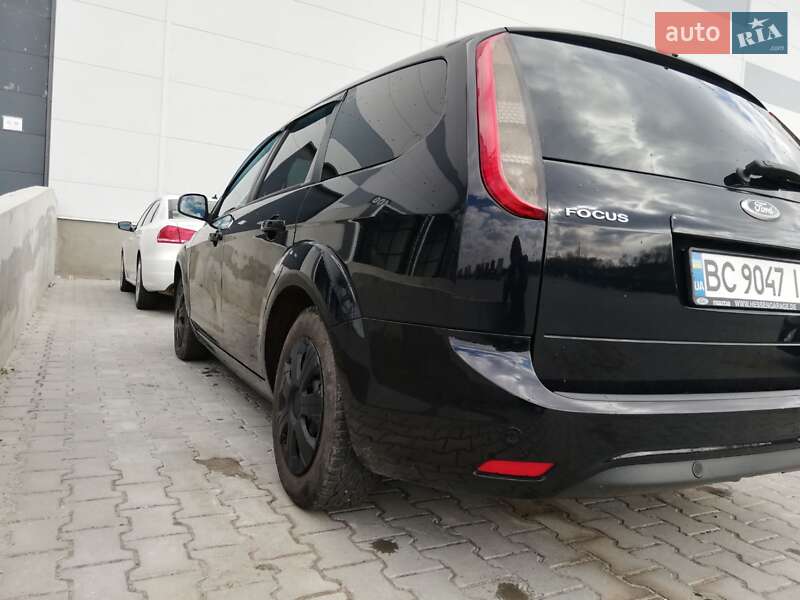 Универсал Ford Focus 2010 в Львове