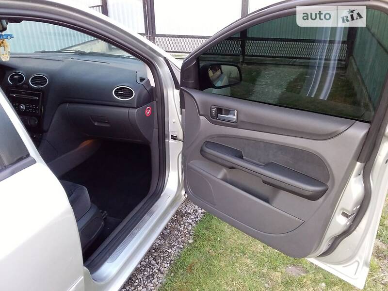 Седан Ford Focus 2005 в Борщеве фото 20 Седан Ford Focus 2005 в Борщеве
