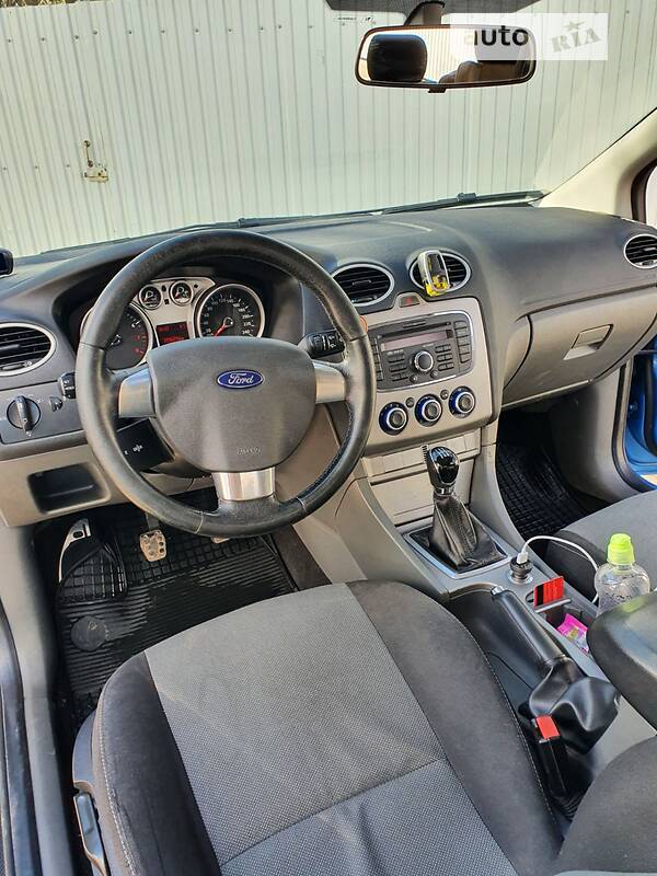 Хэтчбек Ford Focus 2011 в Коцюбинском