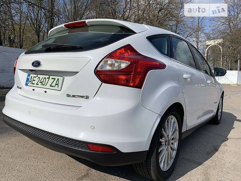 Хэтчбек Ford Focus 2013 в Никополе