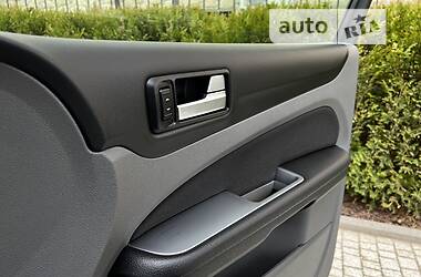 Универсал Ford Focus 2010 в 