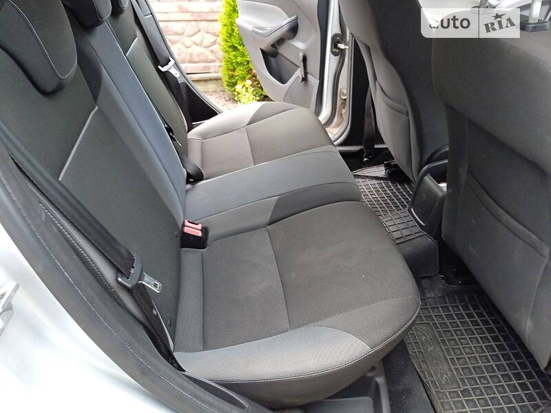 Универсал Ford Focus 2011 в Нововолынске фото 5 Универсал Ford Focus 2011 в Нововолынске