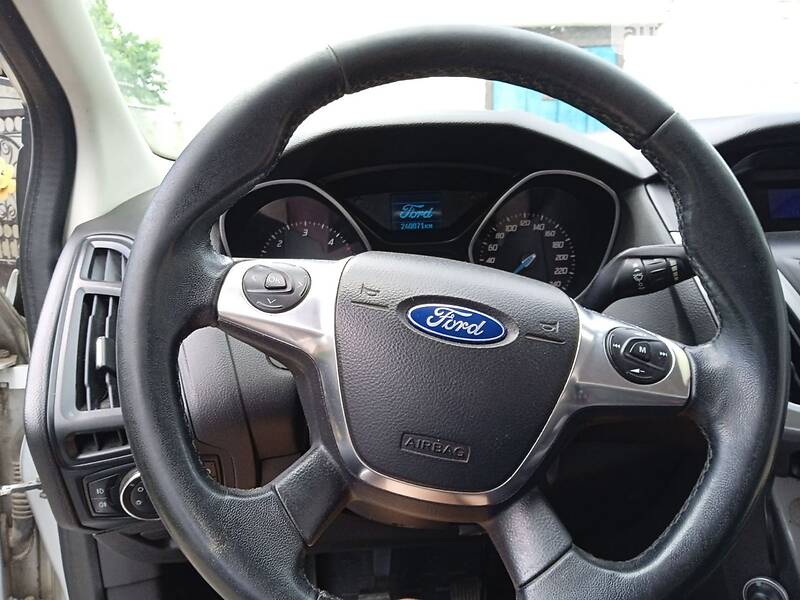 Универсал Ford Focus 2011 в Нововолынске фото 8 Универсал Ford Focus 2011 в Нововолынске