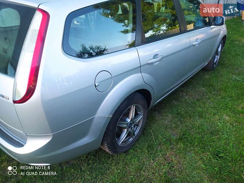 Универсал Ford Focus 2009 в Борщеве