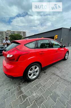 Хэтчбек Ford Focus 2014 в 