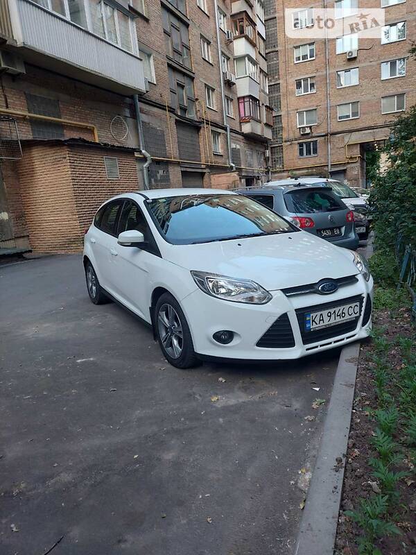 Хэтчбек Ford Focus 2014 в Киеве