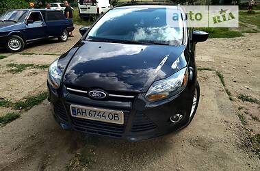 Седан Ford Focus 2012 в Ужгороді