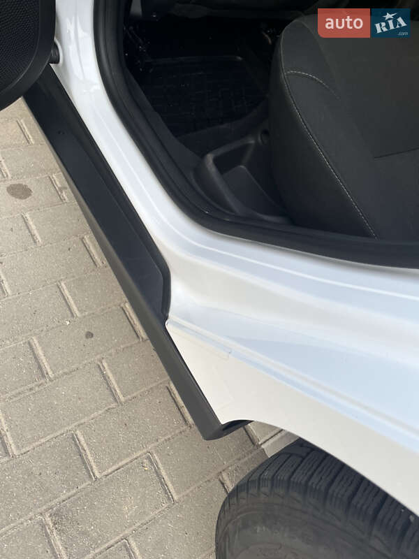 Хэтчбек Ford Focus 2015 в Дрогобыче