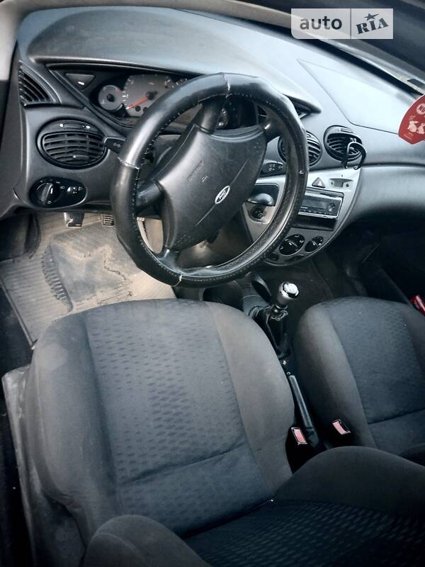 Универсал Ford Focus 2001 в Хусте