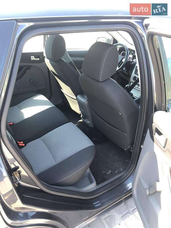 Универсал Ford Focus 2010 в Камне-Каширском фото 11 Универсал Ford Focus 2010 в Камне-Каширском