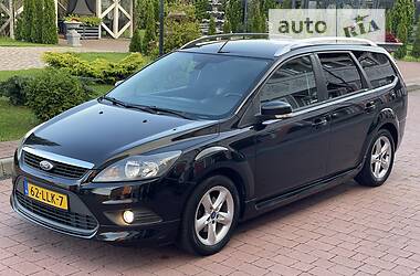 Мінівен Ford Focus 2010 в Стрию