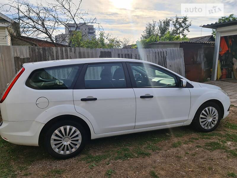 Универсал Ford Focus 2010 в Коростене
