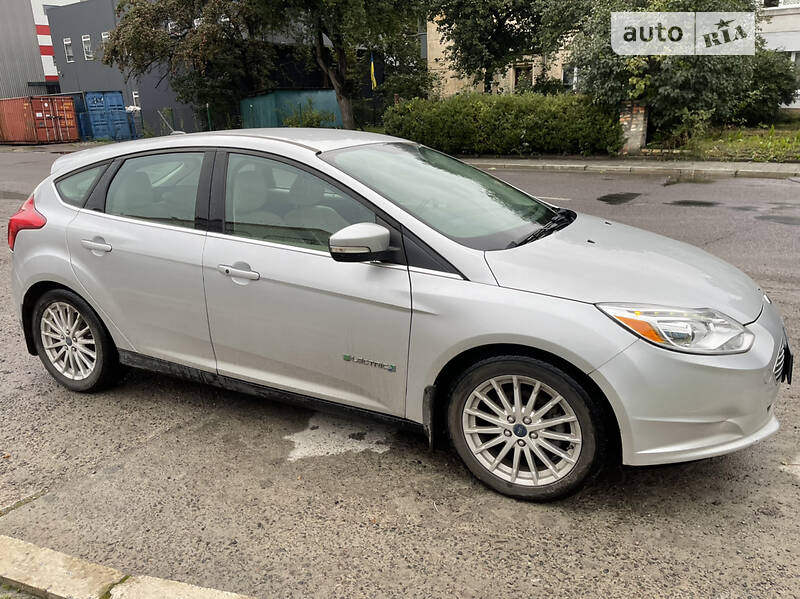 Хэтчбек Ford Focus 2014 в Львове