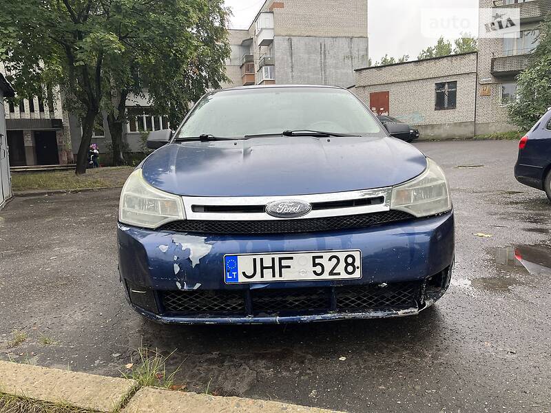 Седан Ford Focus 2009 в Сосновке