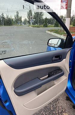 Хэтчбек Ford Focus 2005 в Краматорске