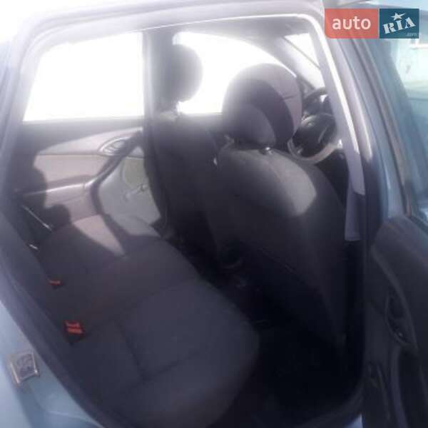 Седан Ford Focus 2003 в Днепре