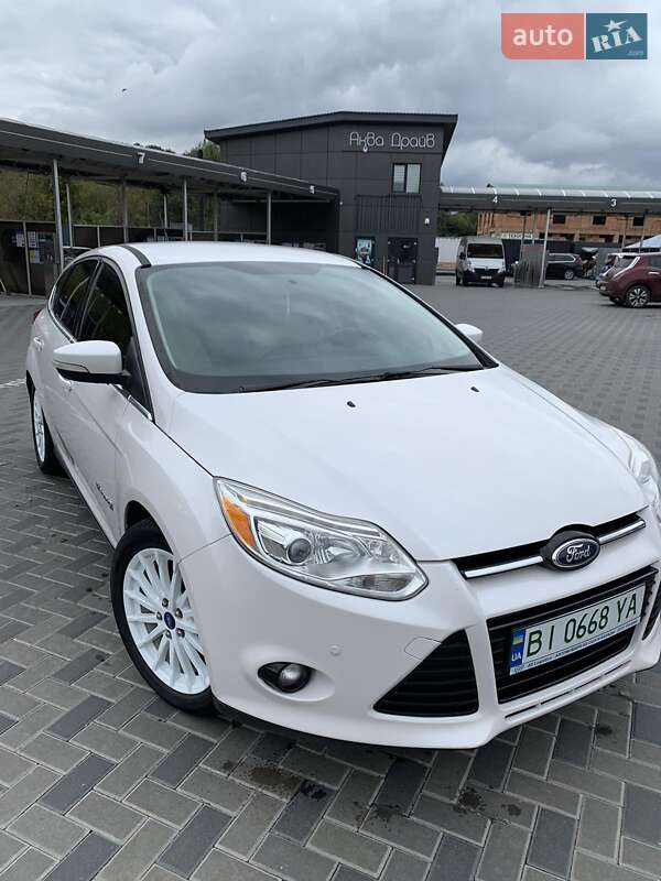 Хетчбек Ford Focus 2013 в Полтаві