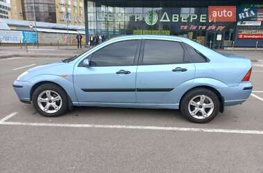 Седан Ford Focus 2004 в 