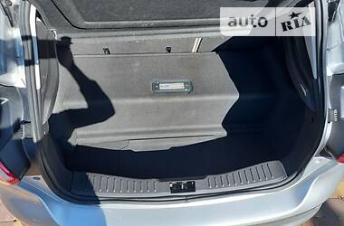 Хэтчбек Ford Focus 2012 в 