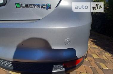 Хэтчбек Ford Focus 2012 в 