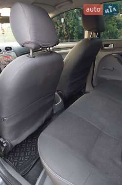 Седан Ford Focus 2009 в 