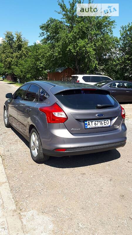 Хетчбек Ford Focus 2014 в Воловцю