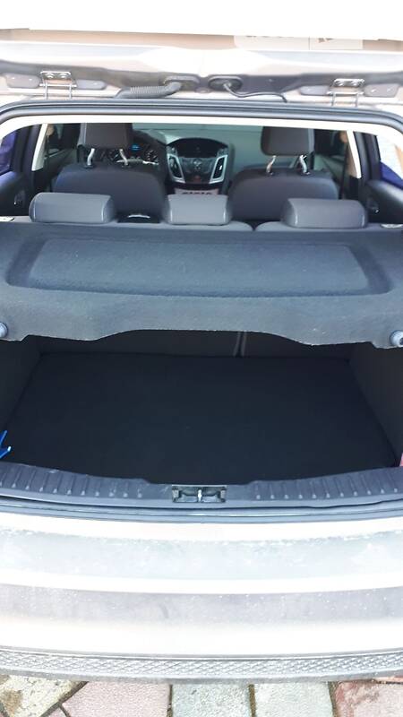 Хетчбек Ford Focus 2014 в Воловцю