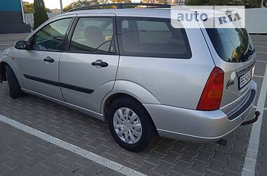 Универсал Ford Focus 2001 в Южном