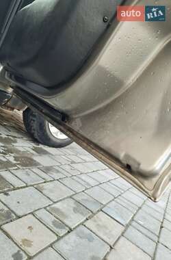 Седан Ford Focus 2003 в 