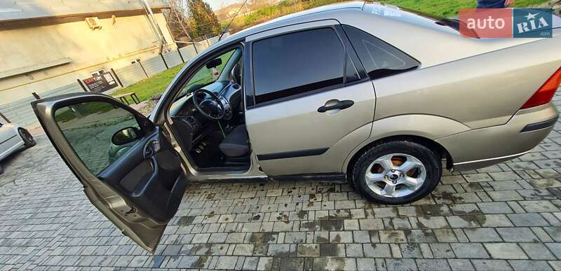 Седан Ford Focus 2003 в Львове