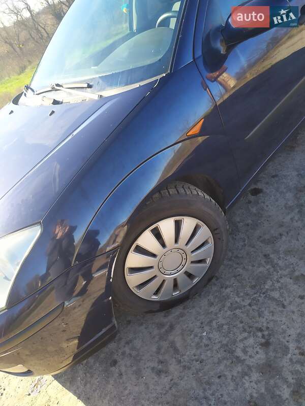 Хетчбек Ford Focus 2002 в Чигирину