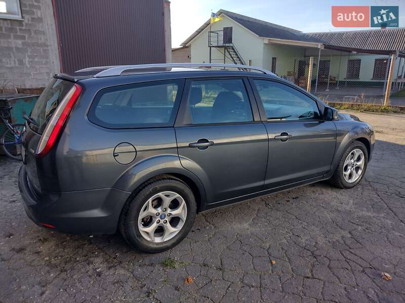 Универсал Ford Focus 2009 в Сокале