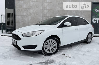 Хэтчбек Ford Focus 2016 в 