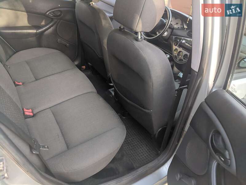 Хэтчбек Ford Focus 2004 в Мукачево фото 14 Хэтчбек Ford Focus 2004 в Мукачево